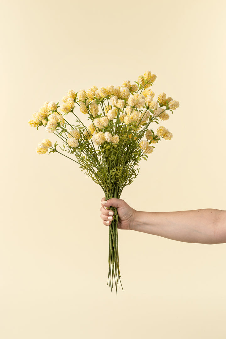 Dandelion Pom Pom Spray