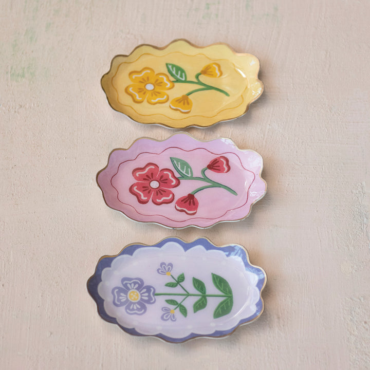 Metal Scalloped Tray